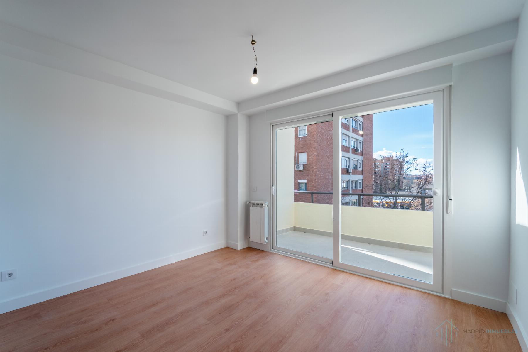 For sale of flat in Madrid