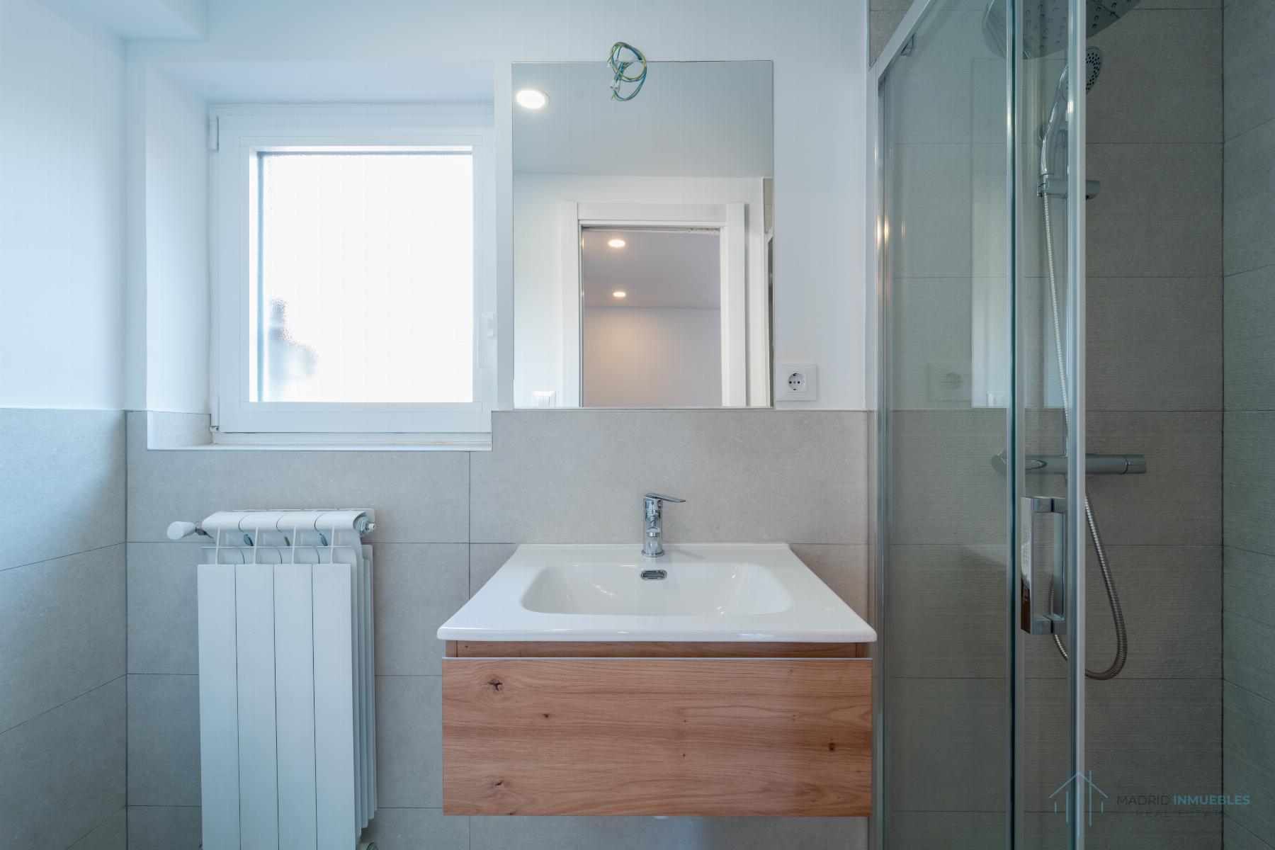 For sale of flat in Madrid