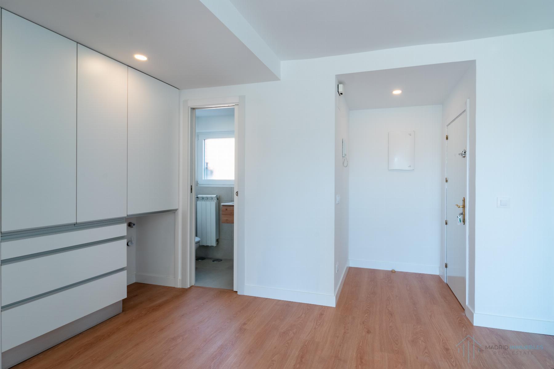 For sale of flat in Madrid