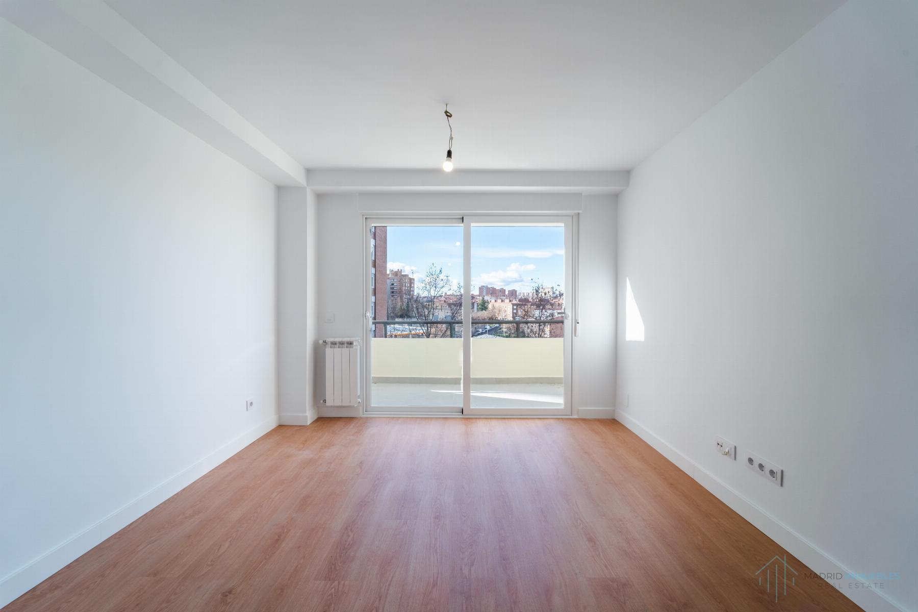 For sale of flat in Madrid
