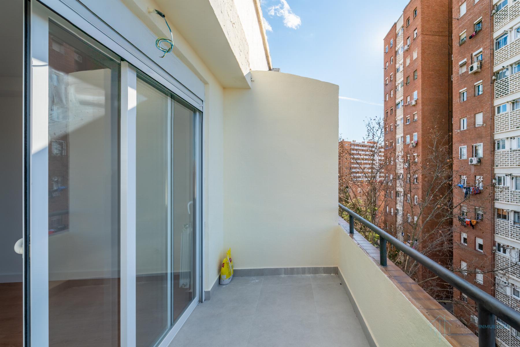 For sale of flat in Madrid