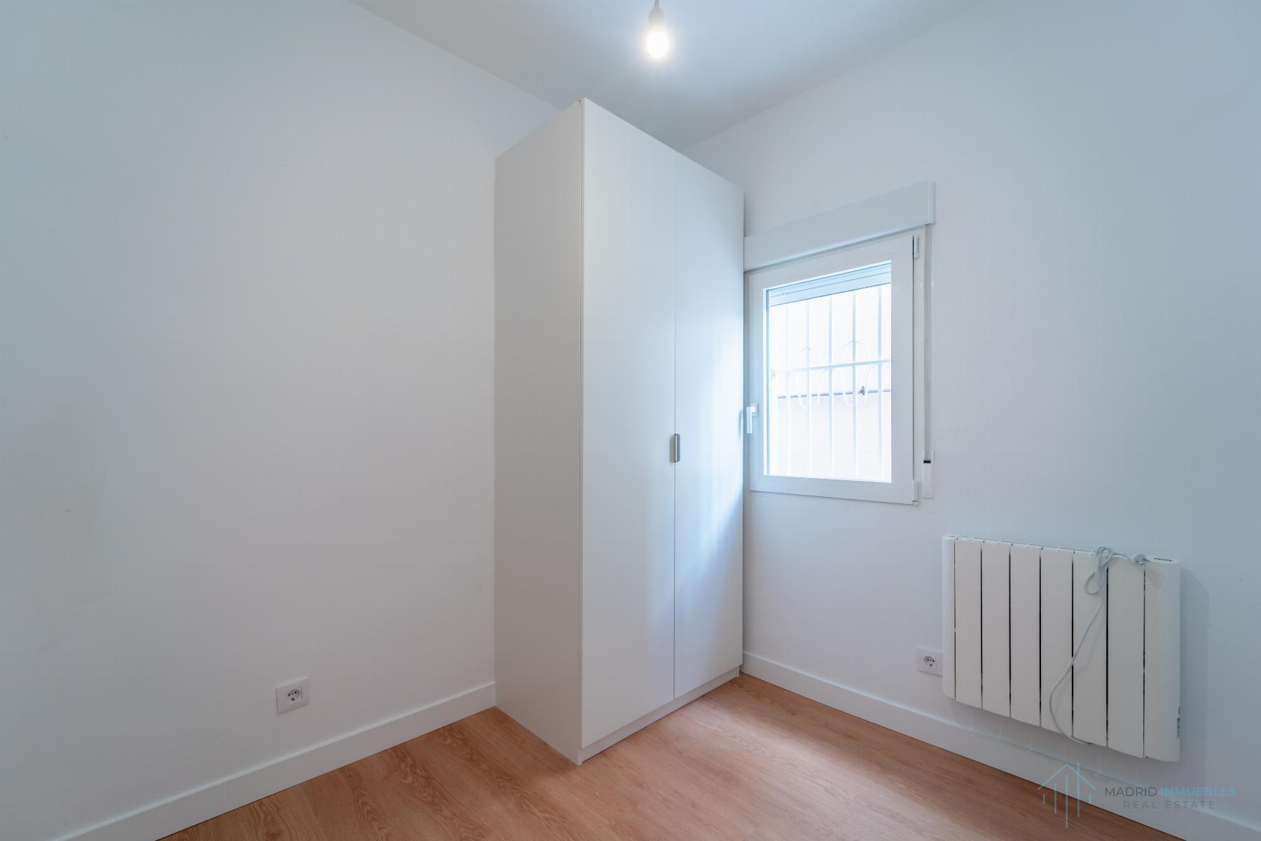 For sale of flat in Madrid
