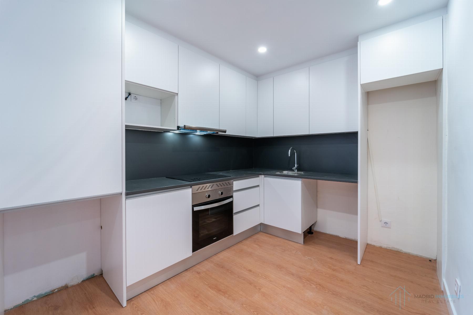 For sale of flat in Madrid