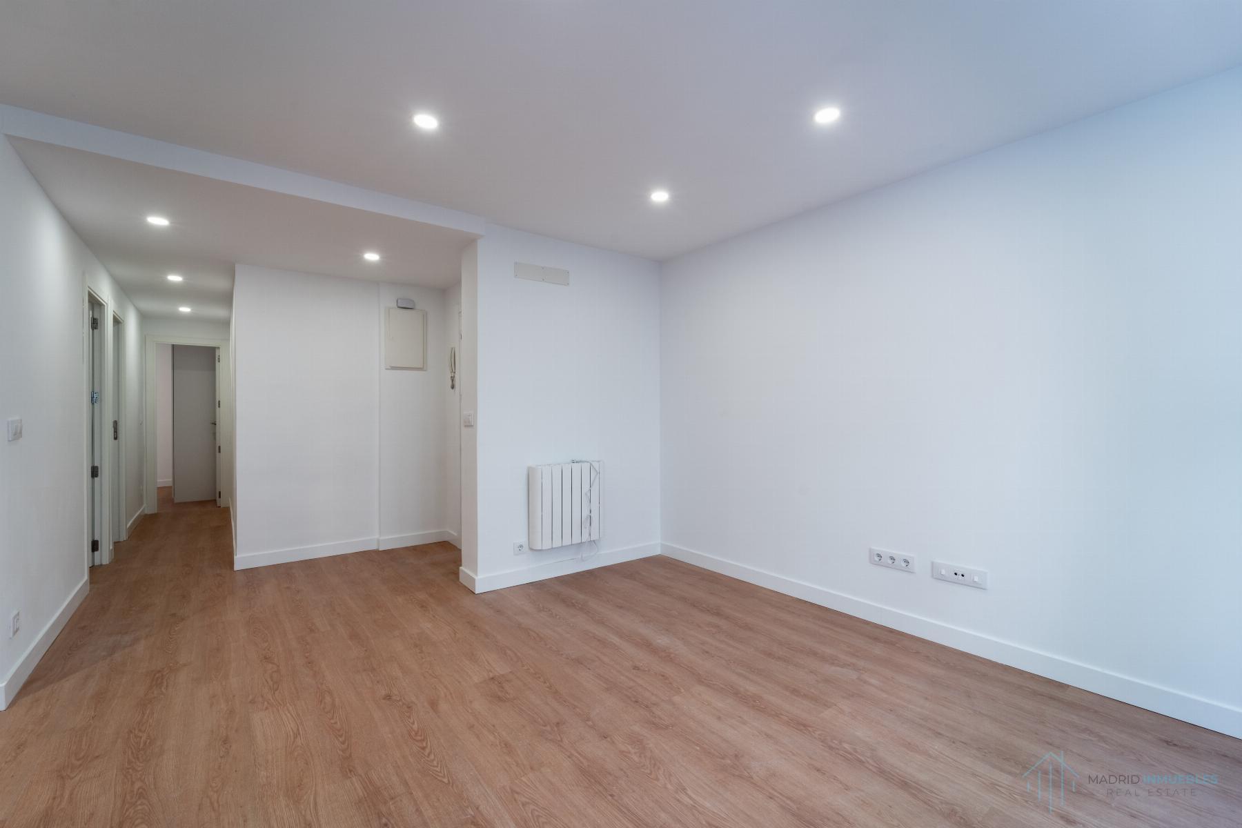 For sale of flat in Madrid