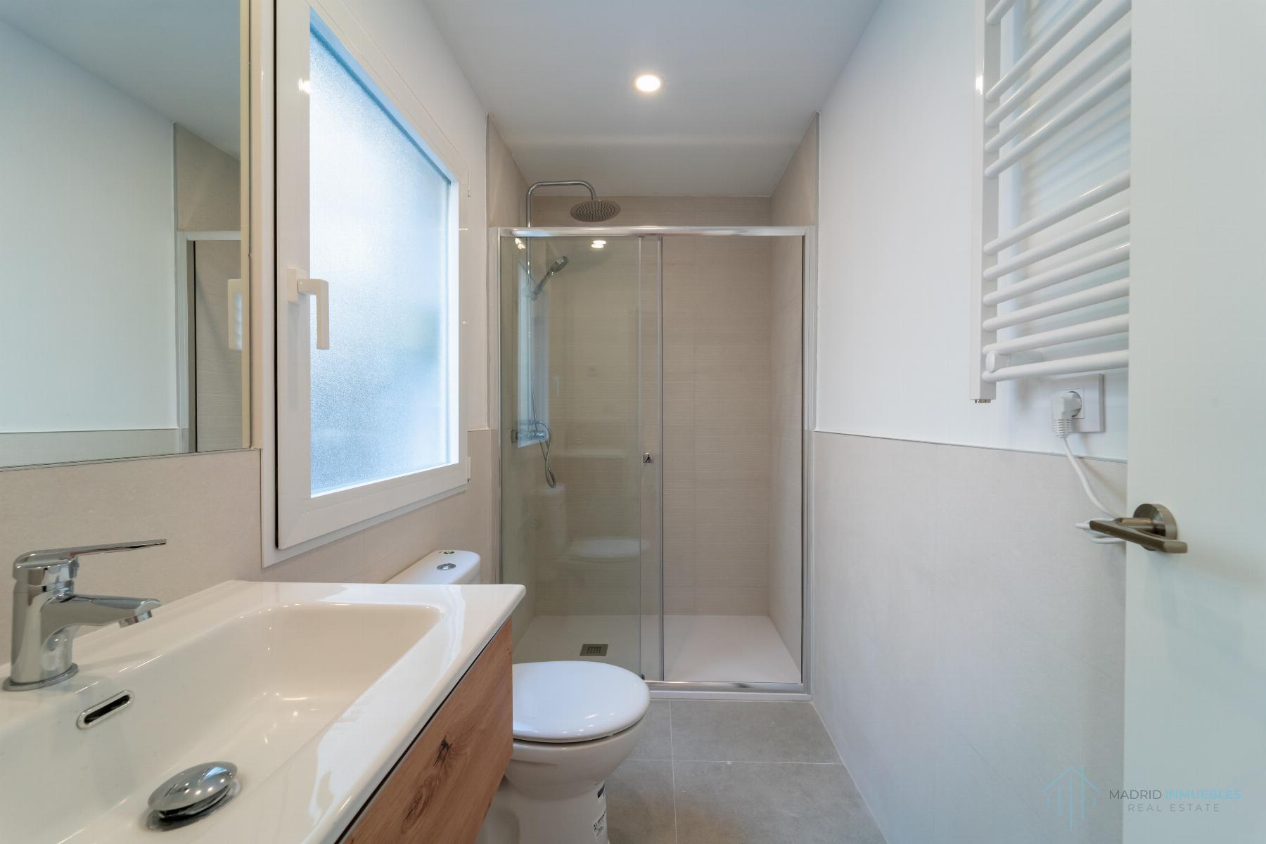 For sale of flat in Madrid
