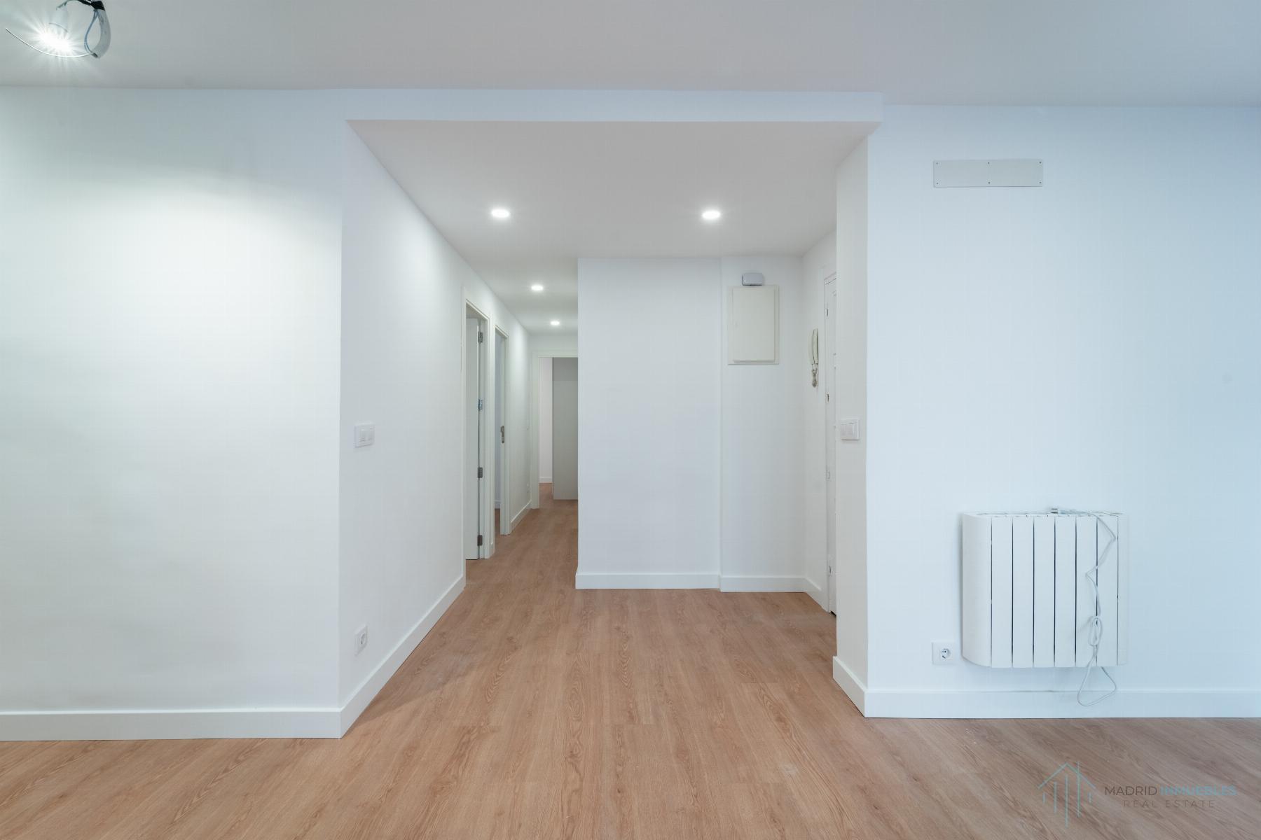 For sale of flat in Madrid