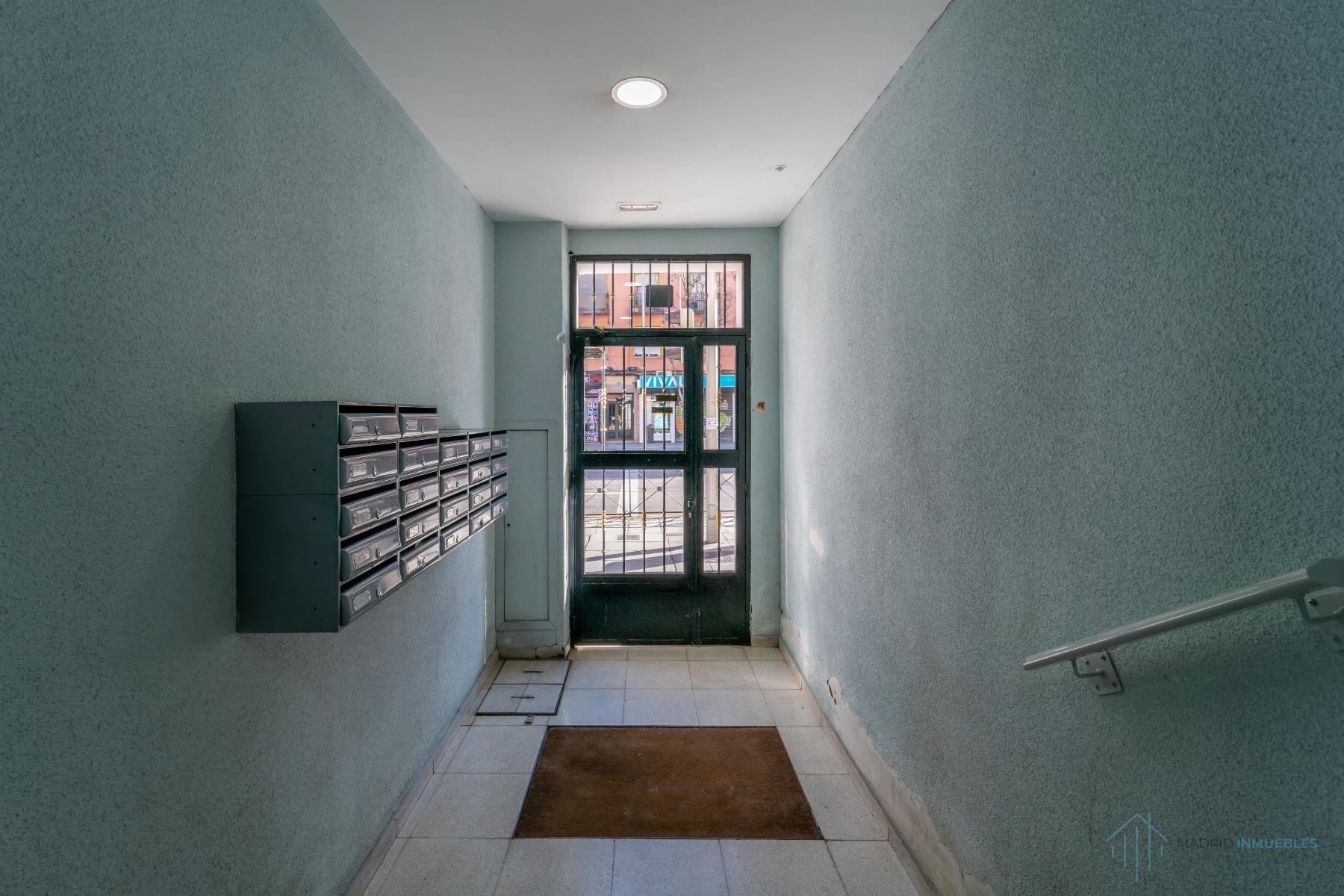 For sale of flat in Madrid