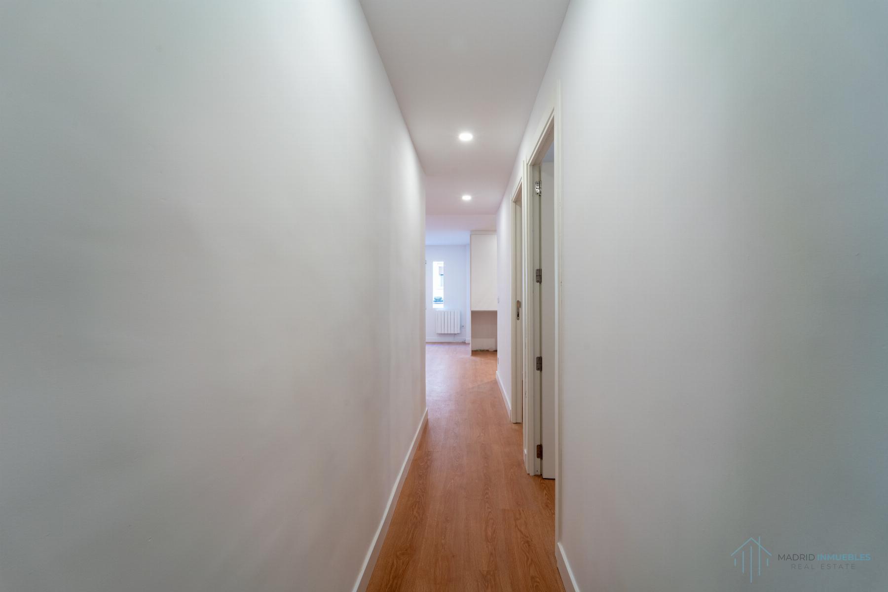 For sale of flat in Madrid