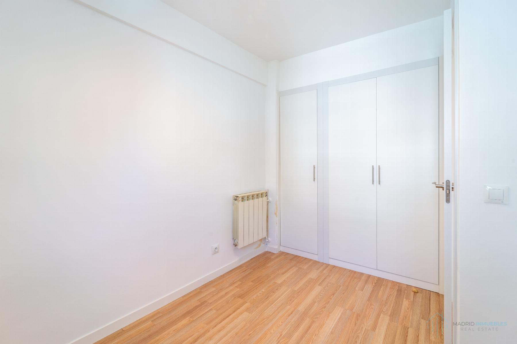 For sale of flat in Madrid