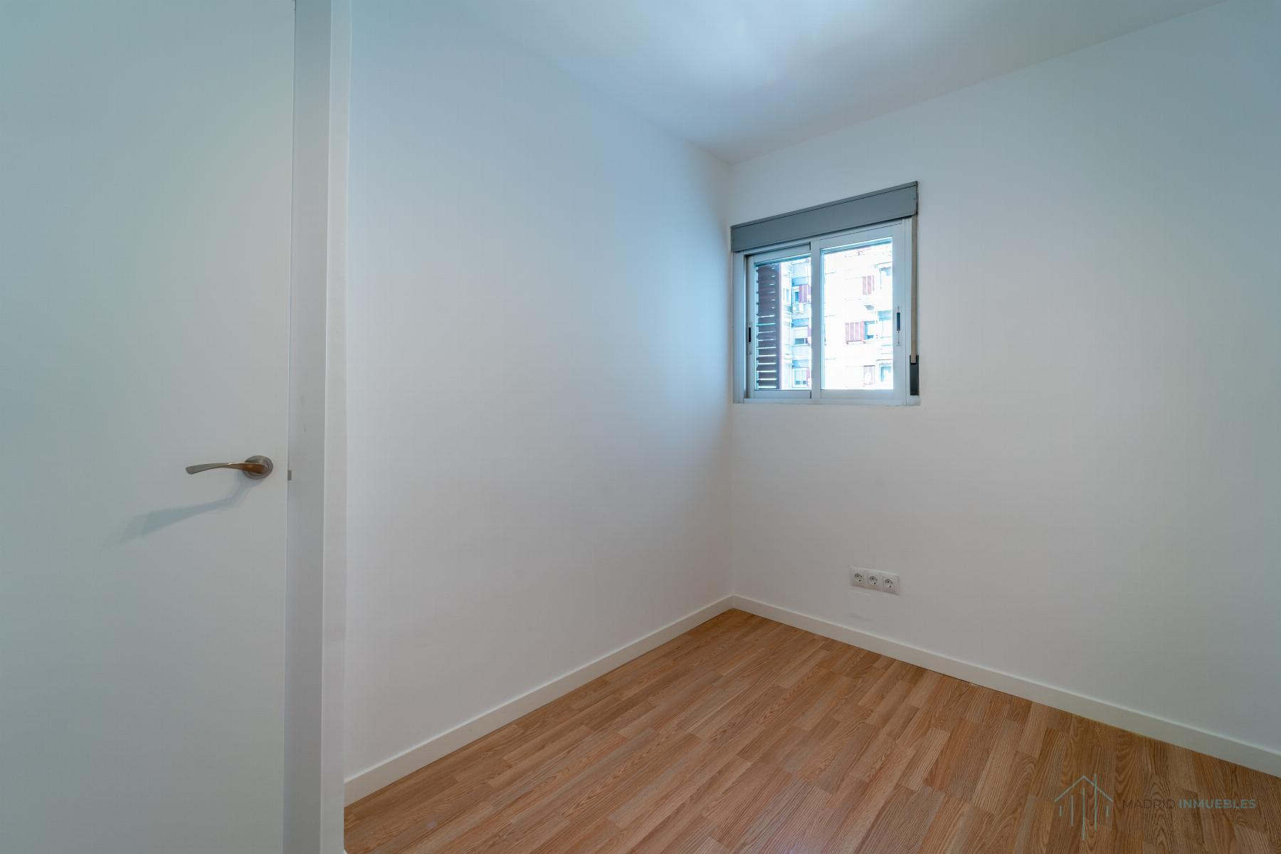 For sale of flat in Madrid