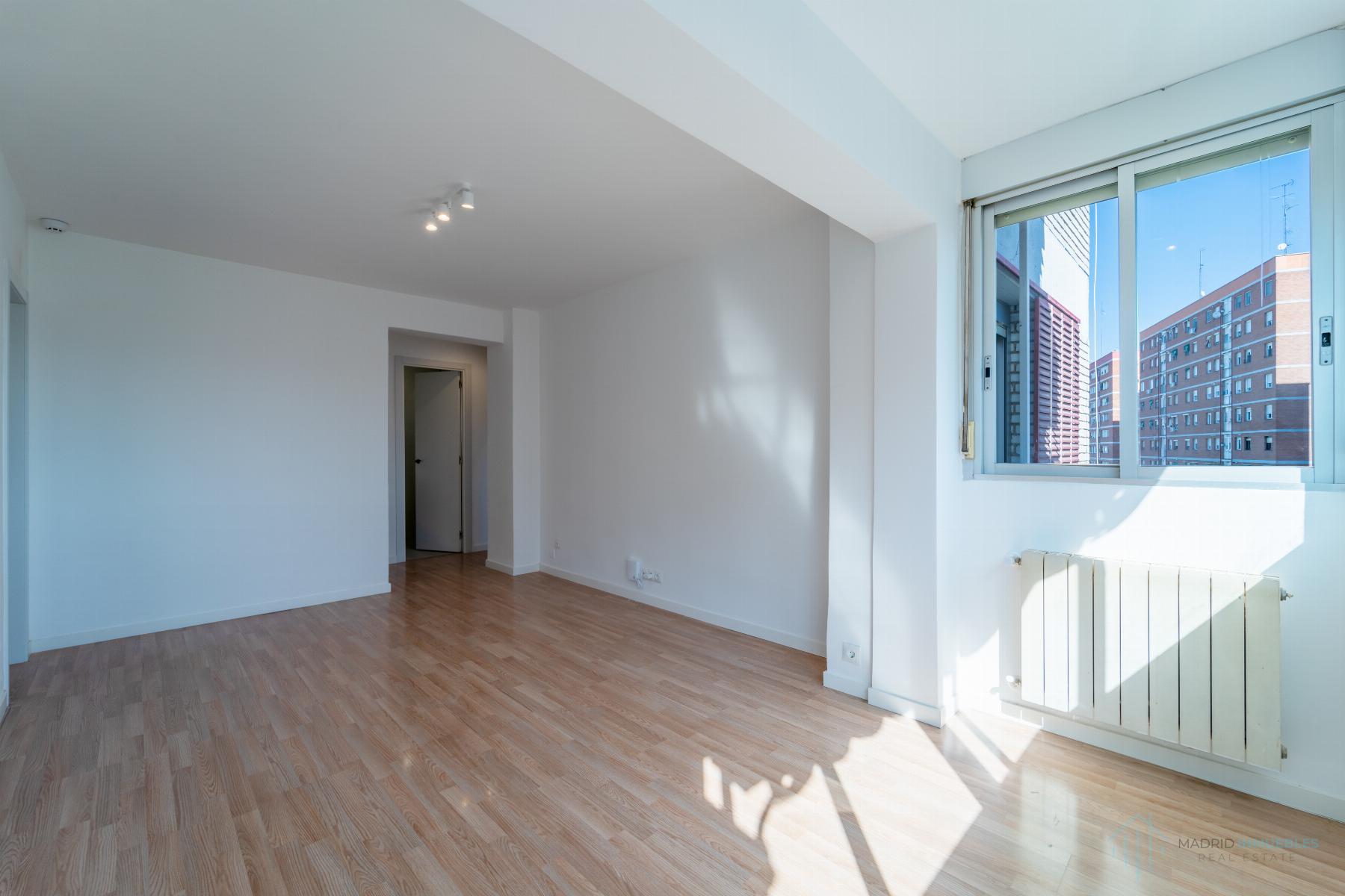 For sale of flat in Madrid