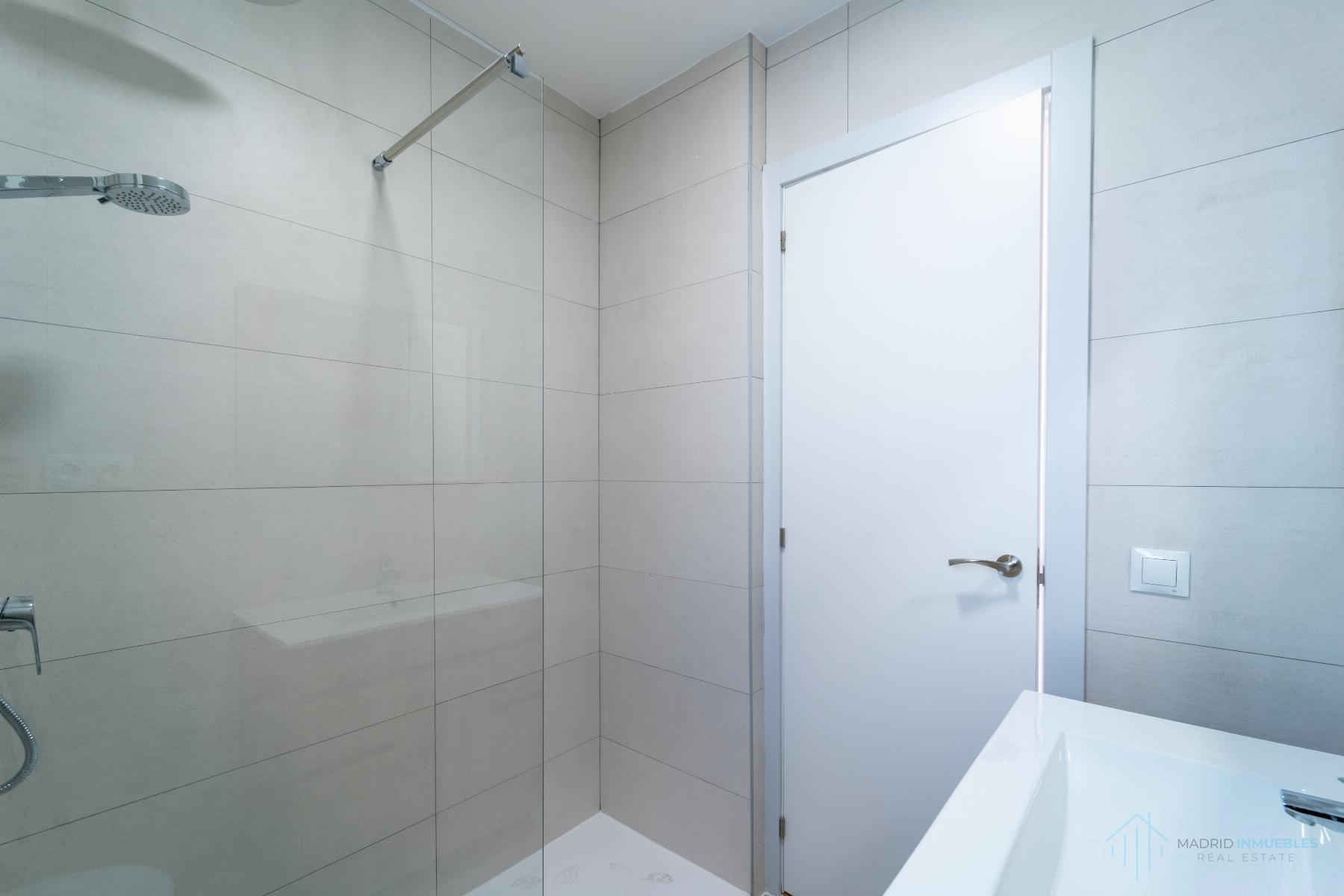 For sale of flat in Madrid