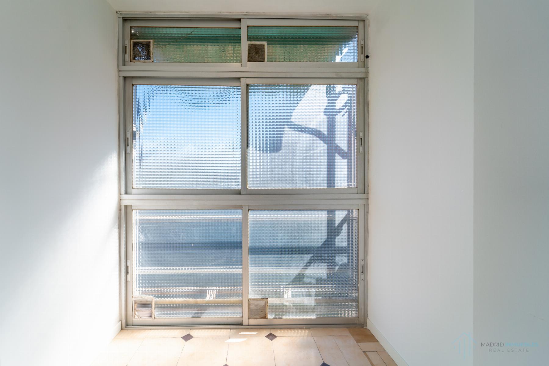 For sale of flat in Madrid
