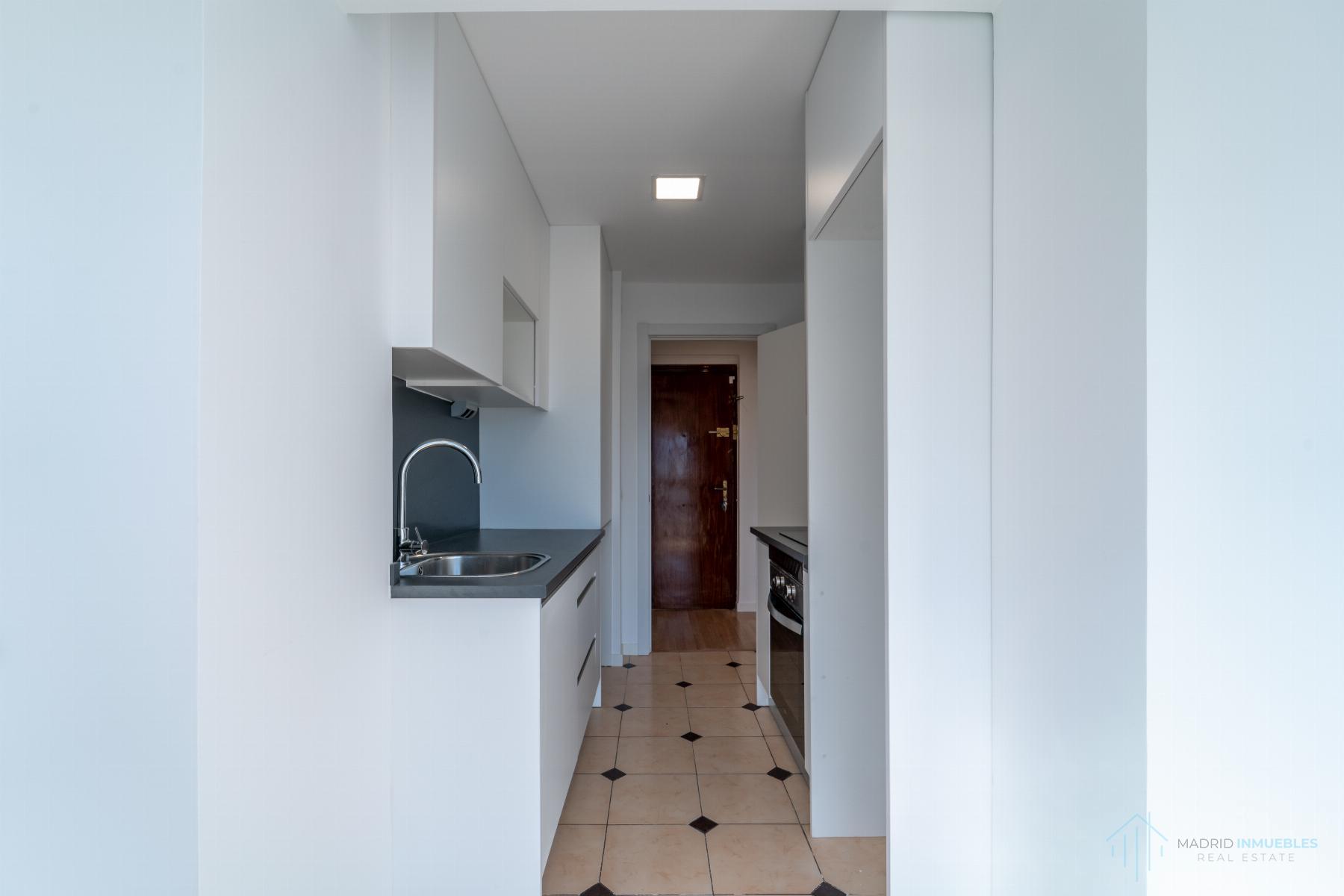 For sale of flat in Madrid