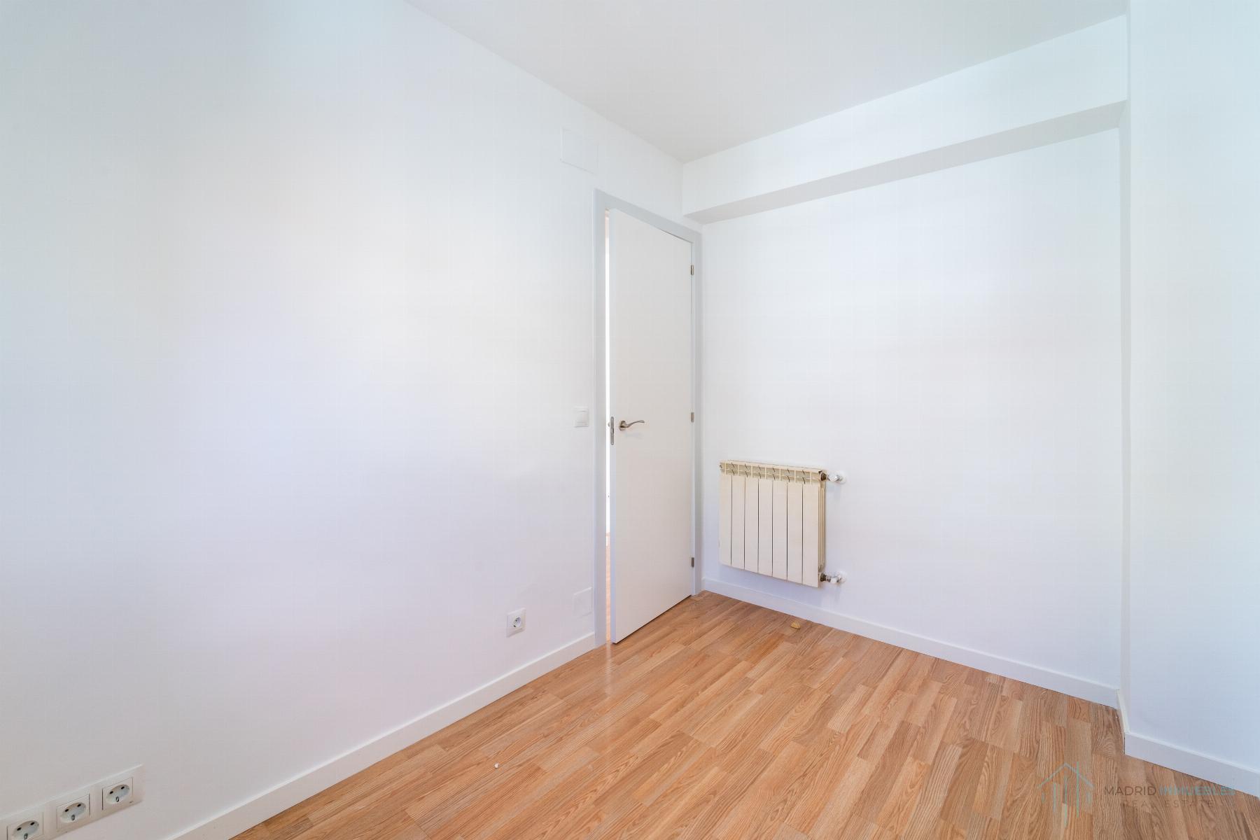 For sale of flat in Madrid