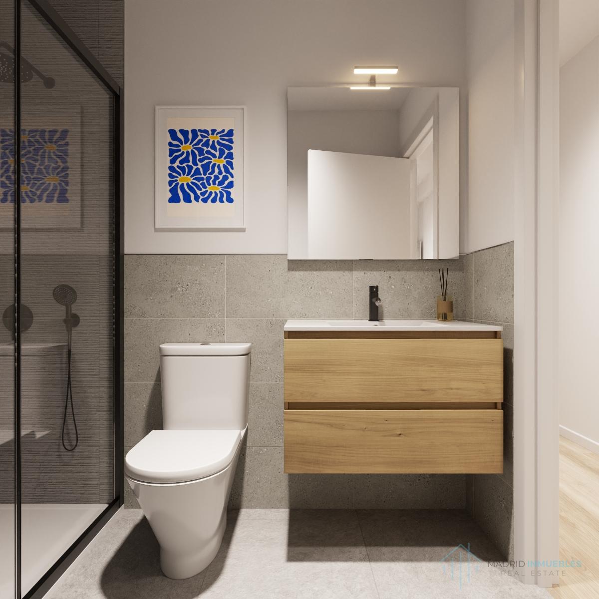 For sale of flat in Madrid