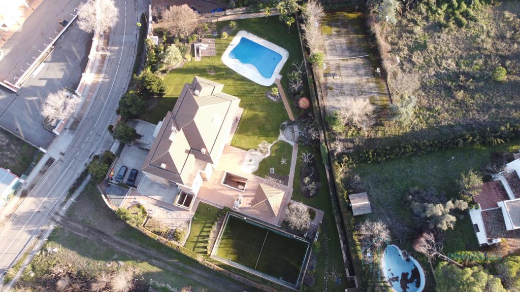 For sale of chalet in Madrid