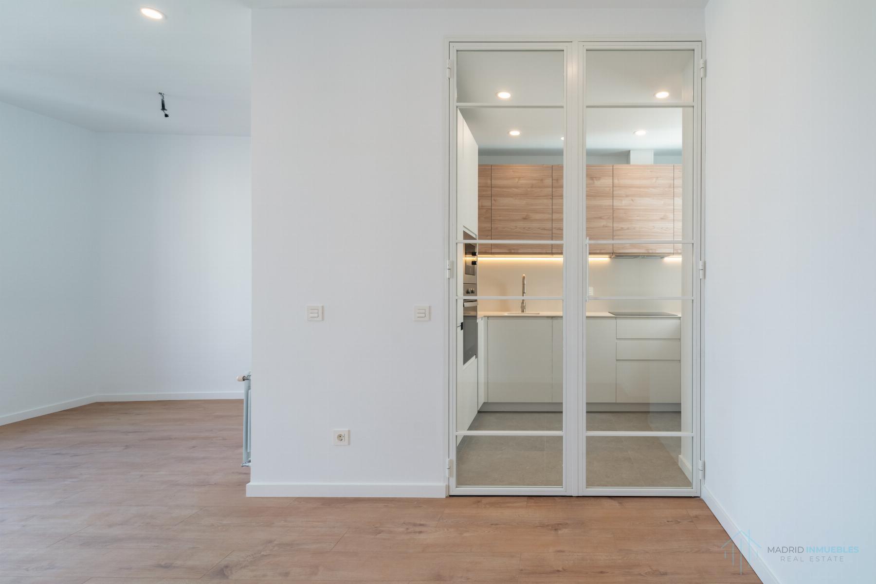 For sale of flat in Madrid