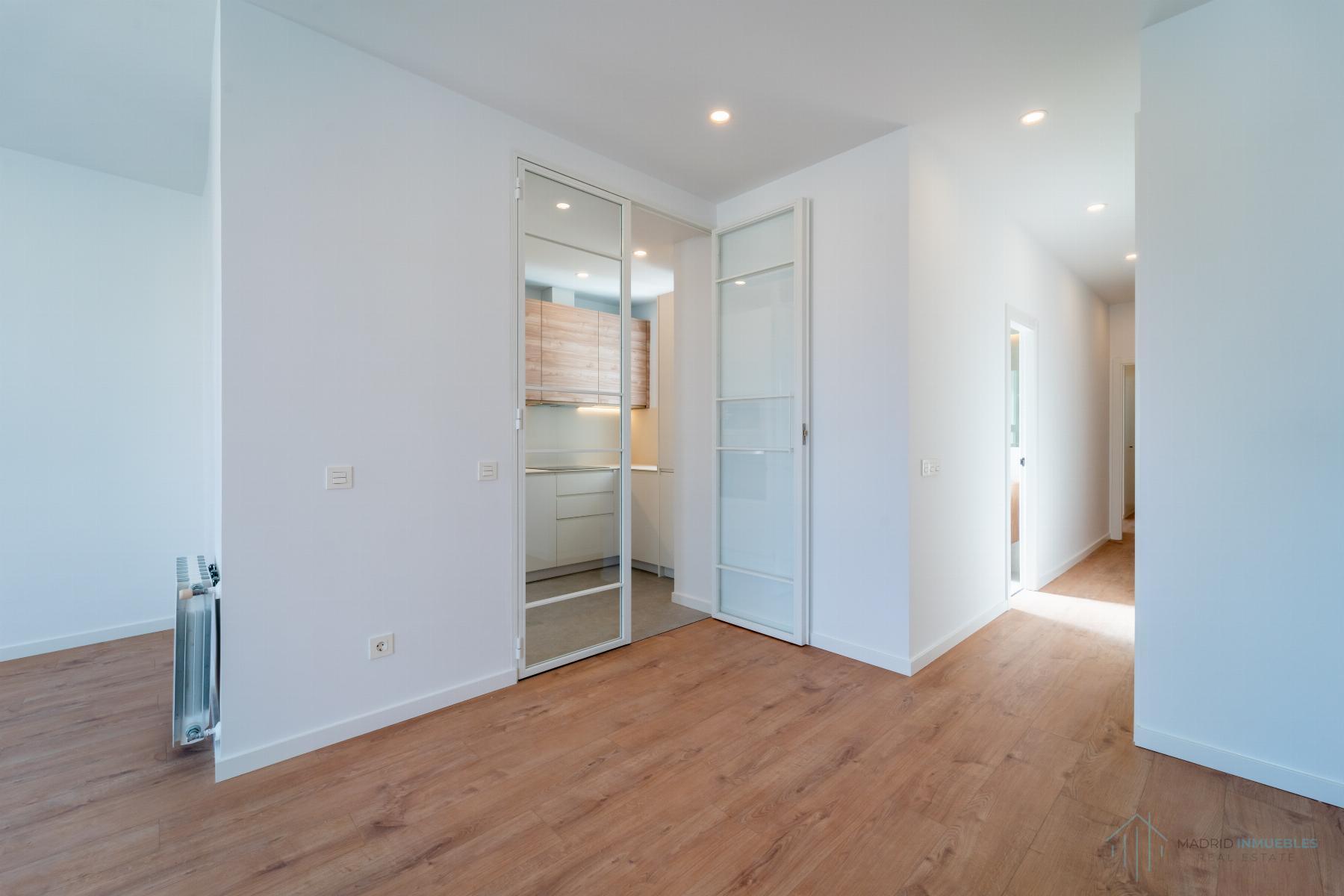 For sale of flat in Madrid