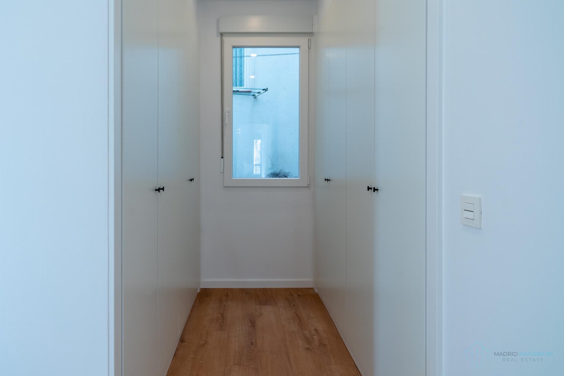 For sale of flat in Madrid