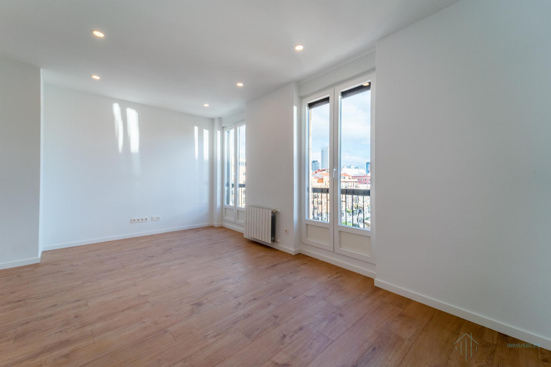 For sale of flat in Madrid