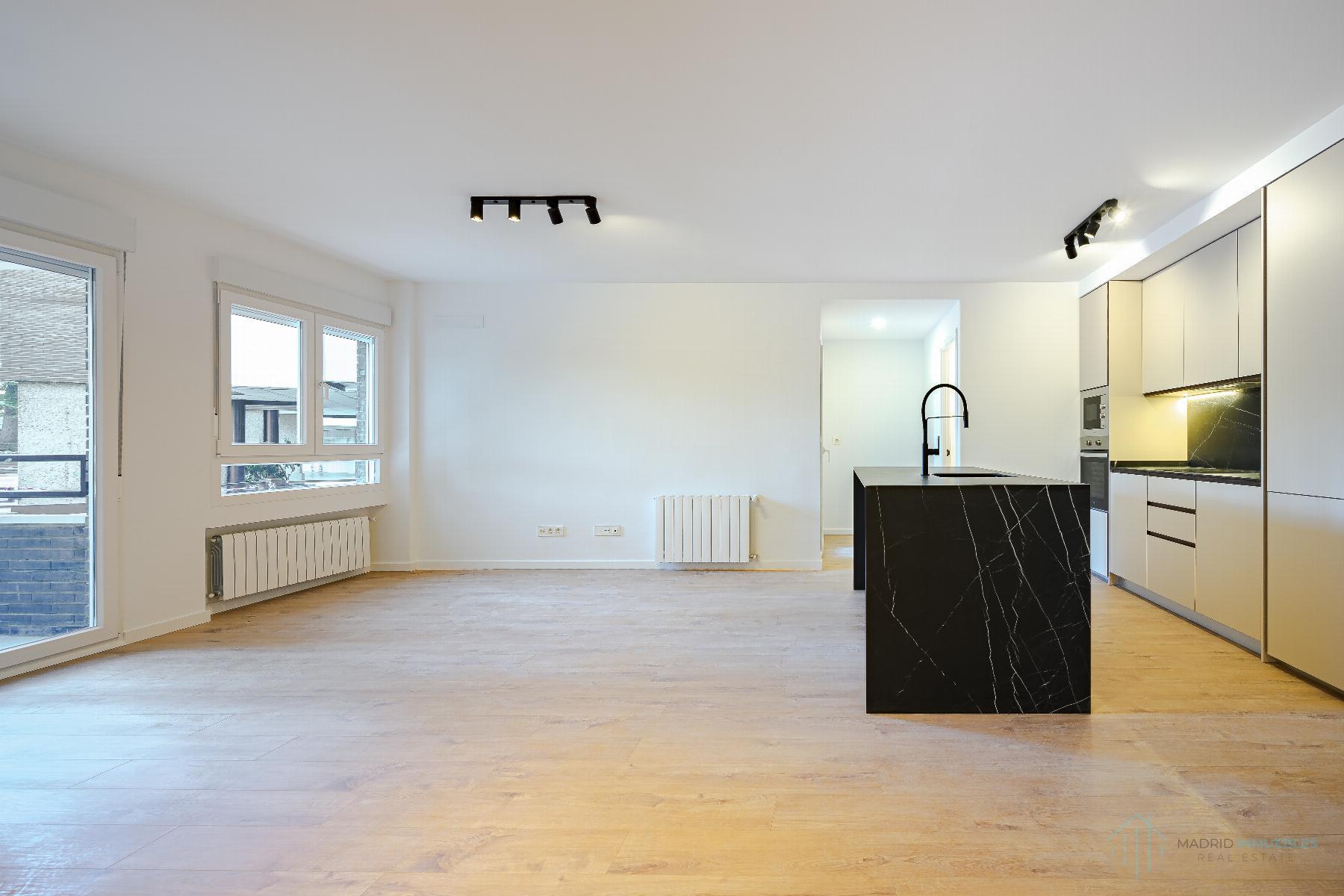 For sale of flat in Madrid