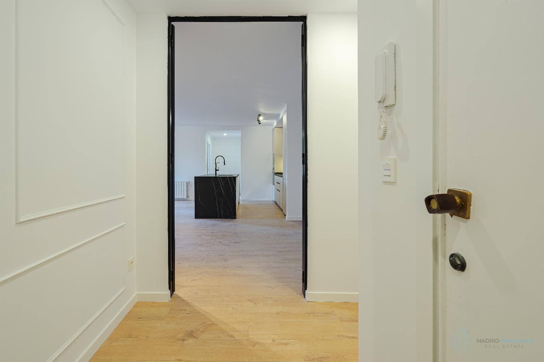 For sale of flat in Madrid