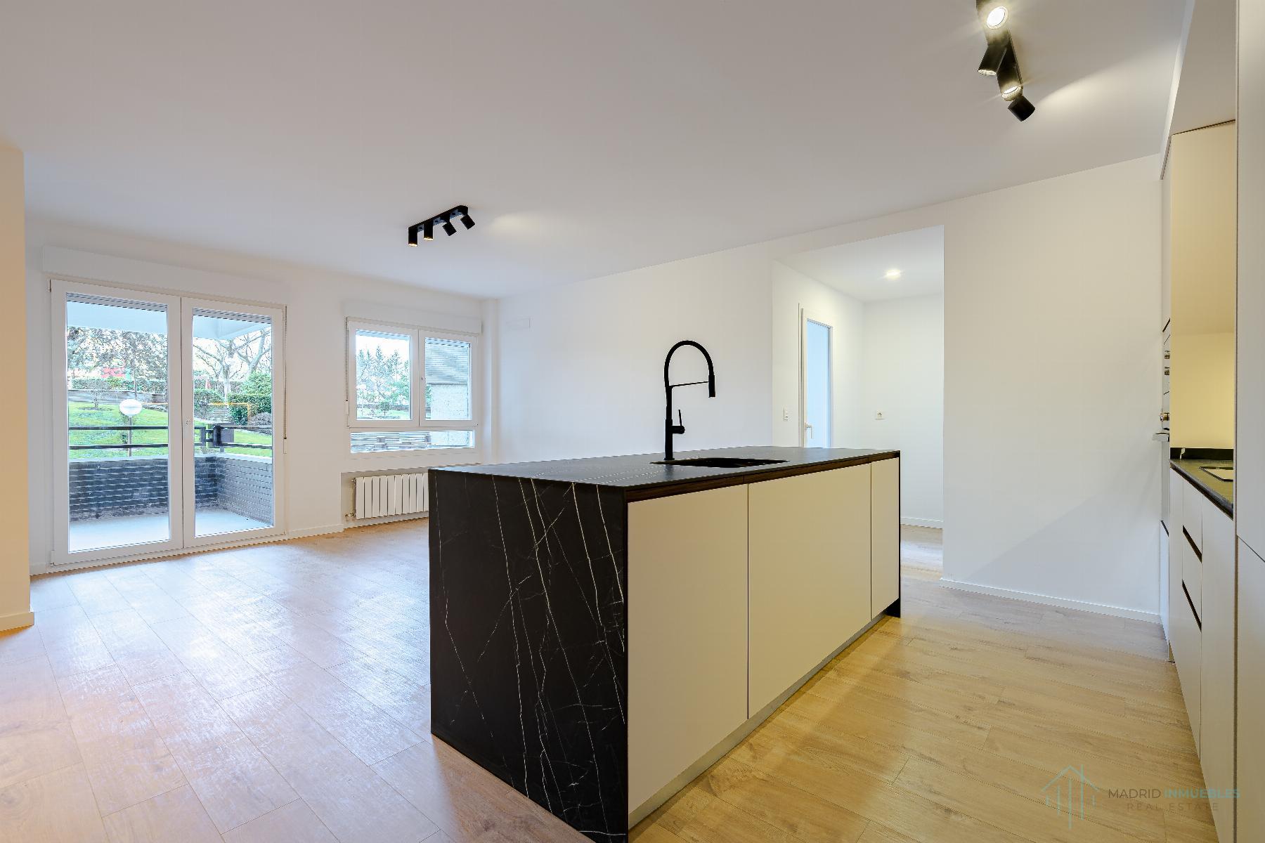 For sale of flat in Madrid