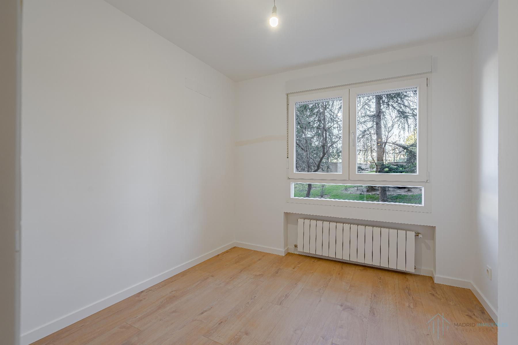 For sale of flat in Madrid