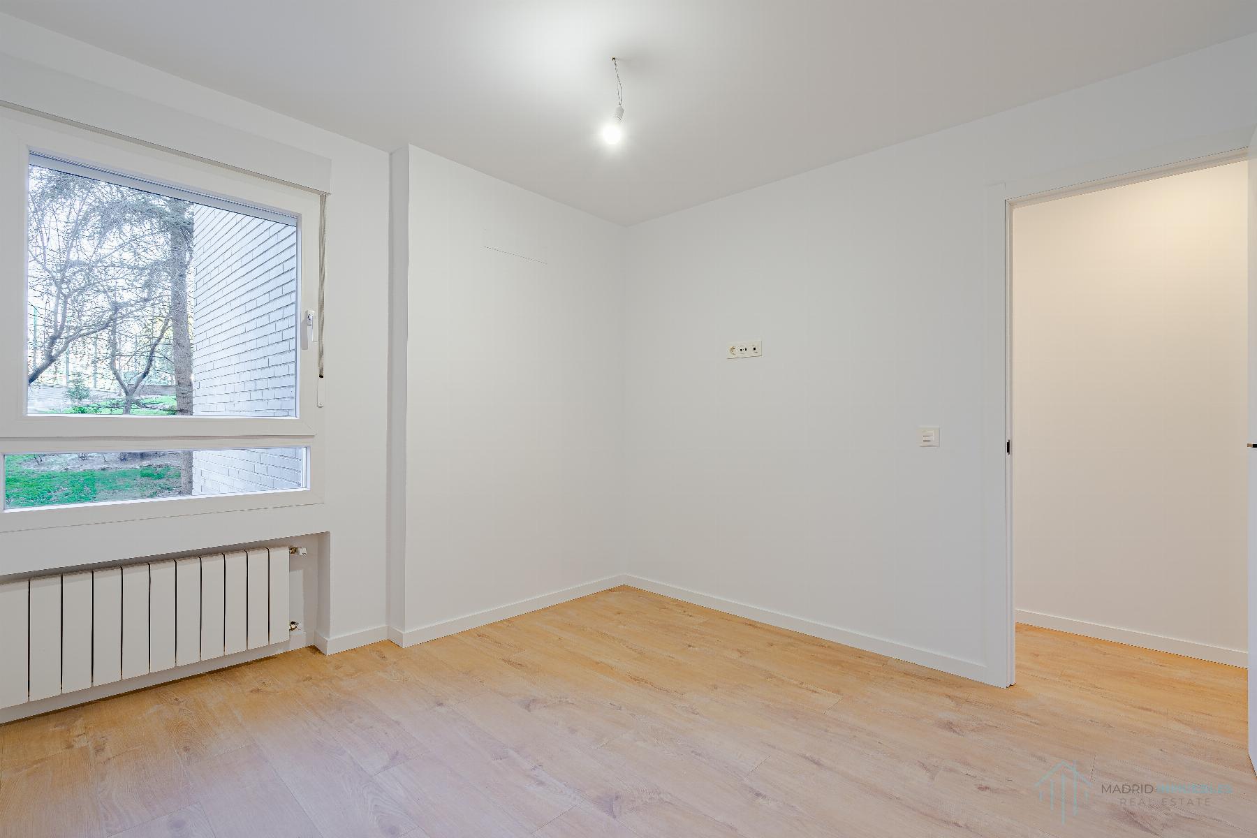 For sale of flat in Madrid