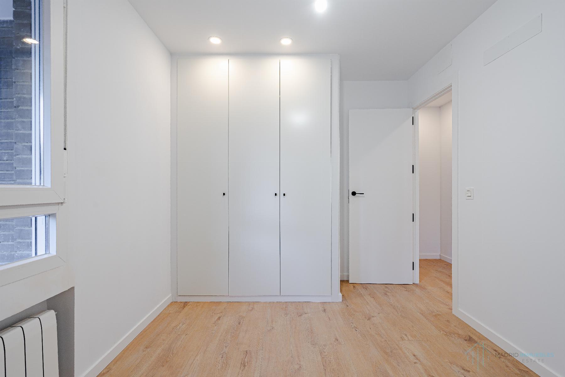For sale of flat in Madrid