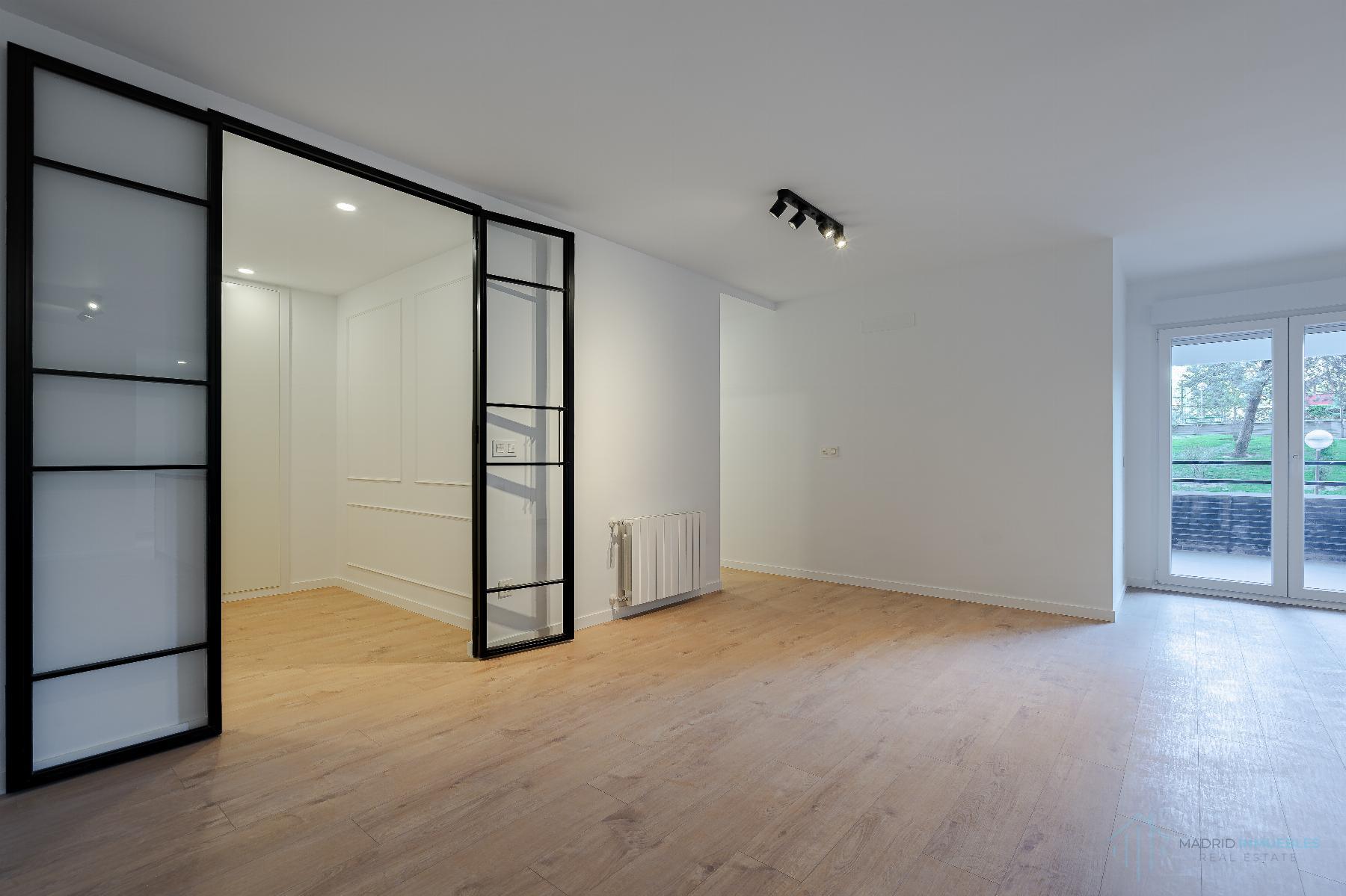 For sale of flat in Madrid