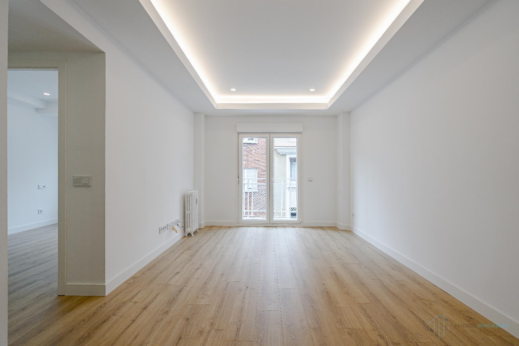 For sale of flat in Madrid