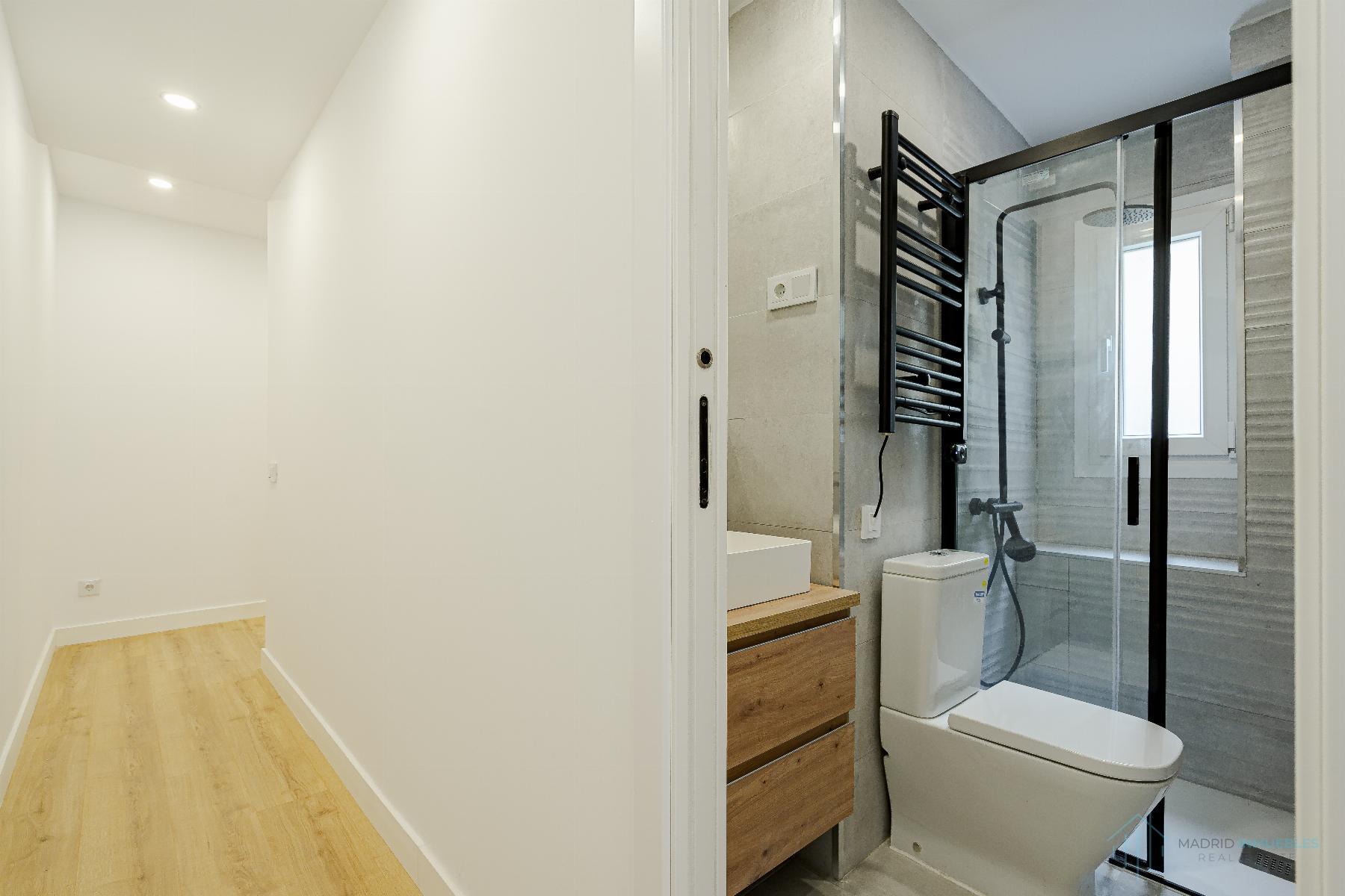 For sale of flat in Madrid