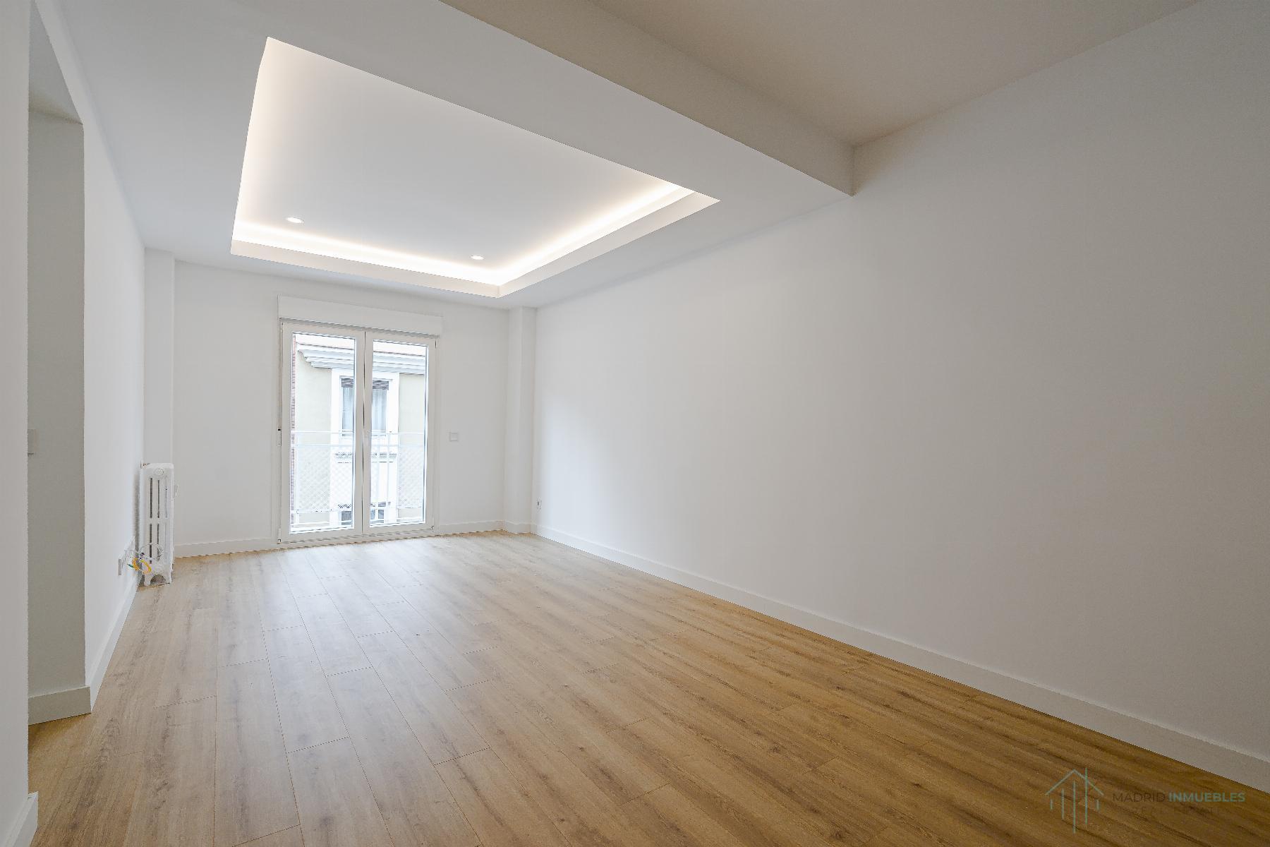 For sale of flat in Madrid