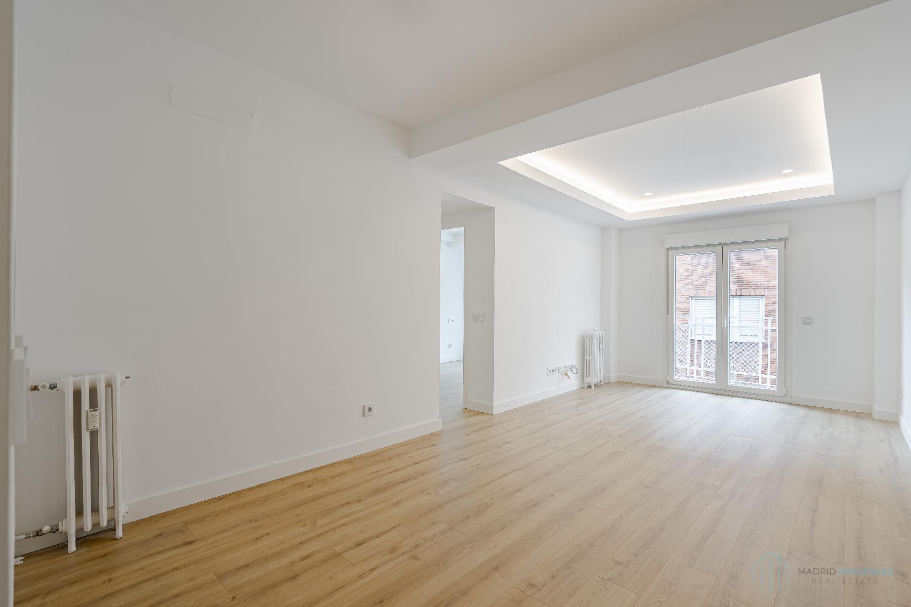 For sale of flat in Madrid