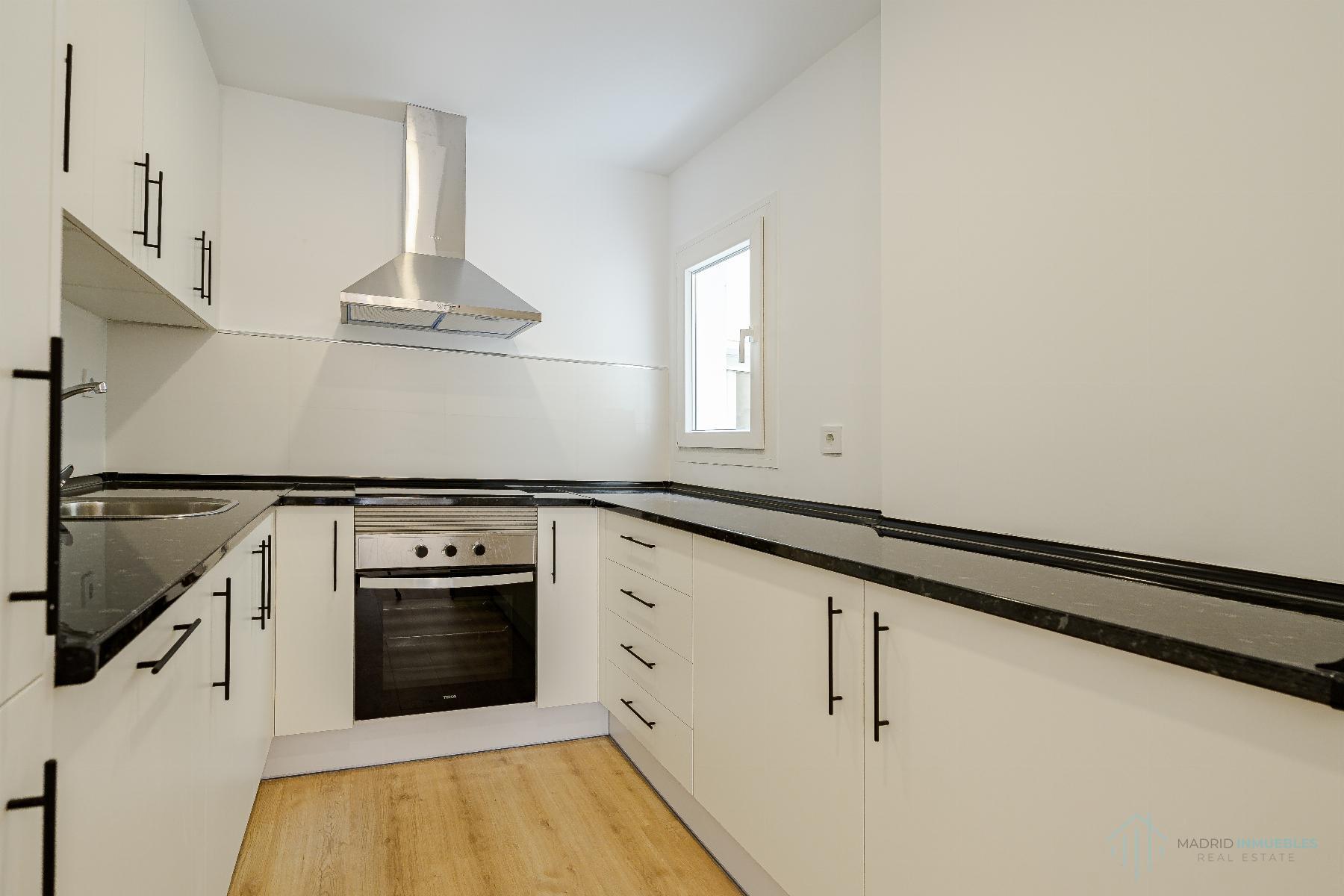 For sale of flat in Madrid