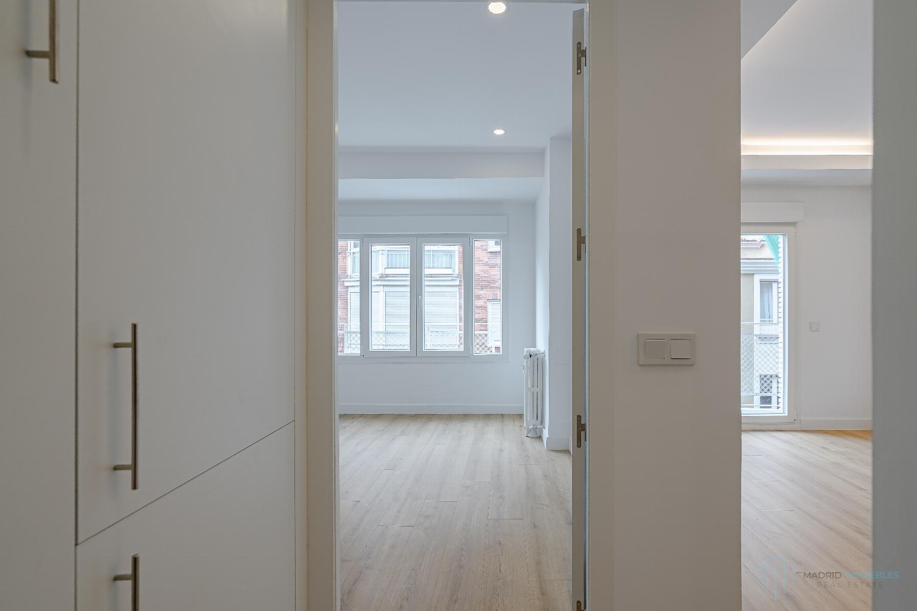 For sale of flat in Madrid