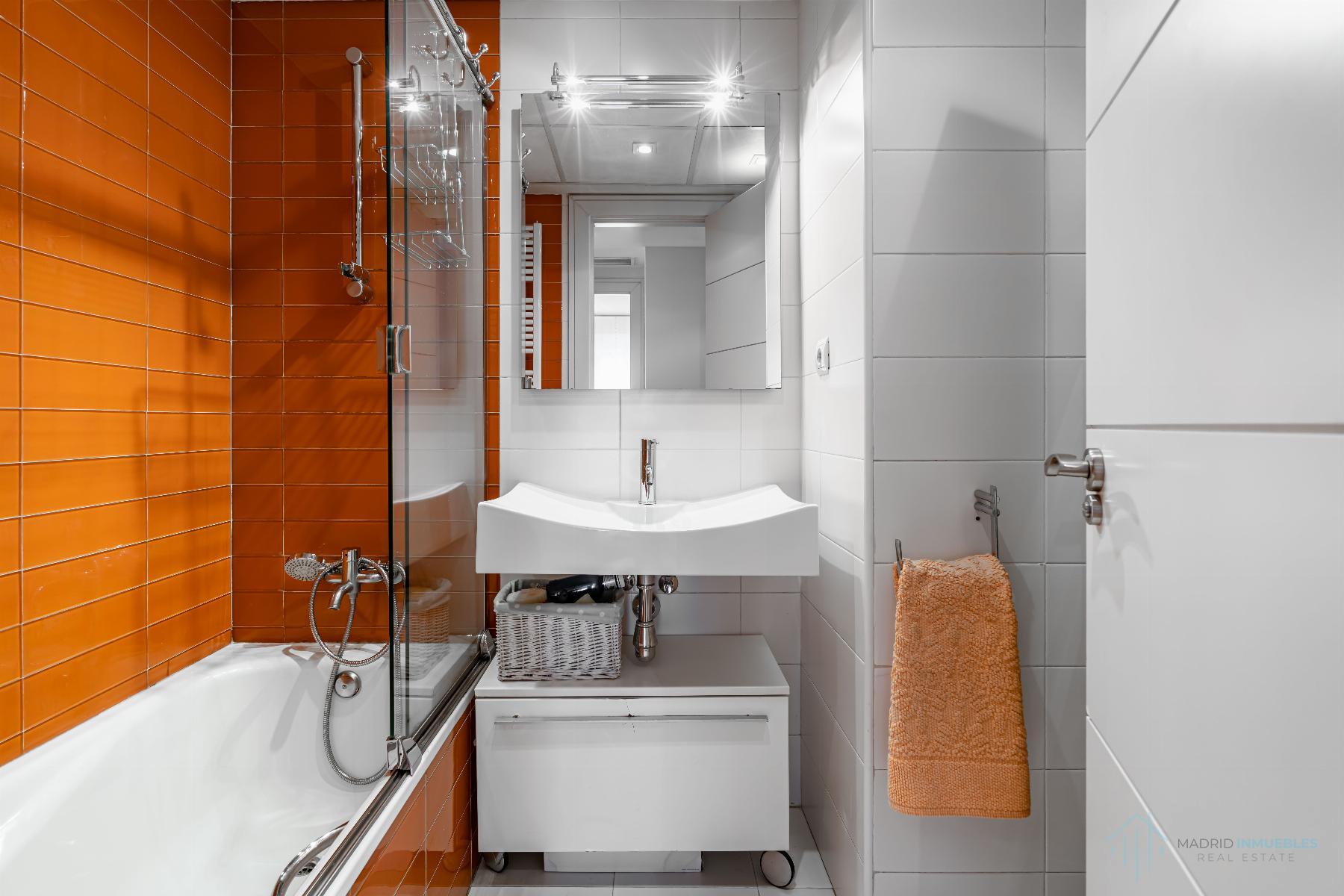 For sale of flat in Madrid
