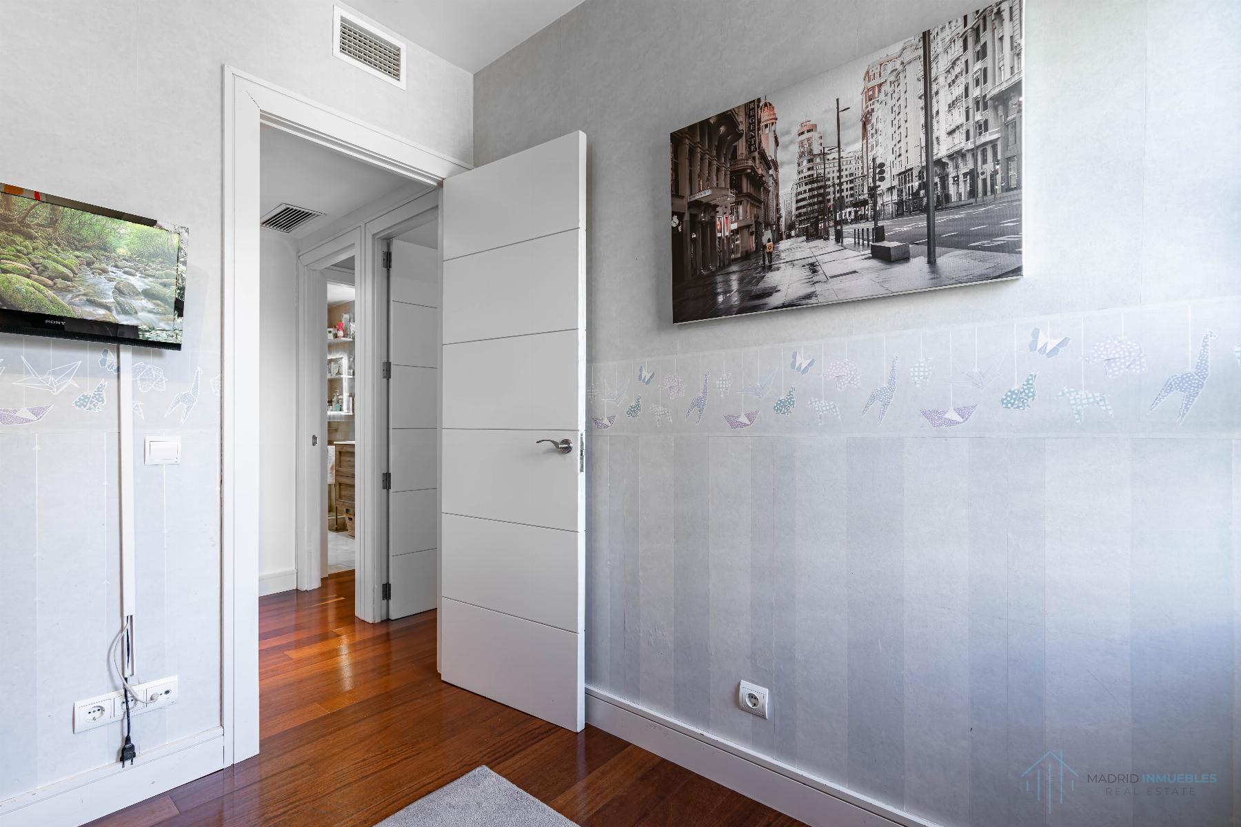 For sale of flat in Madrid