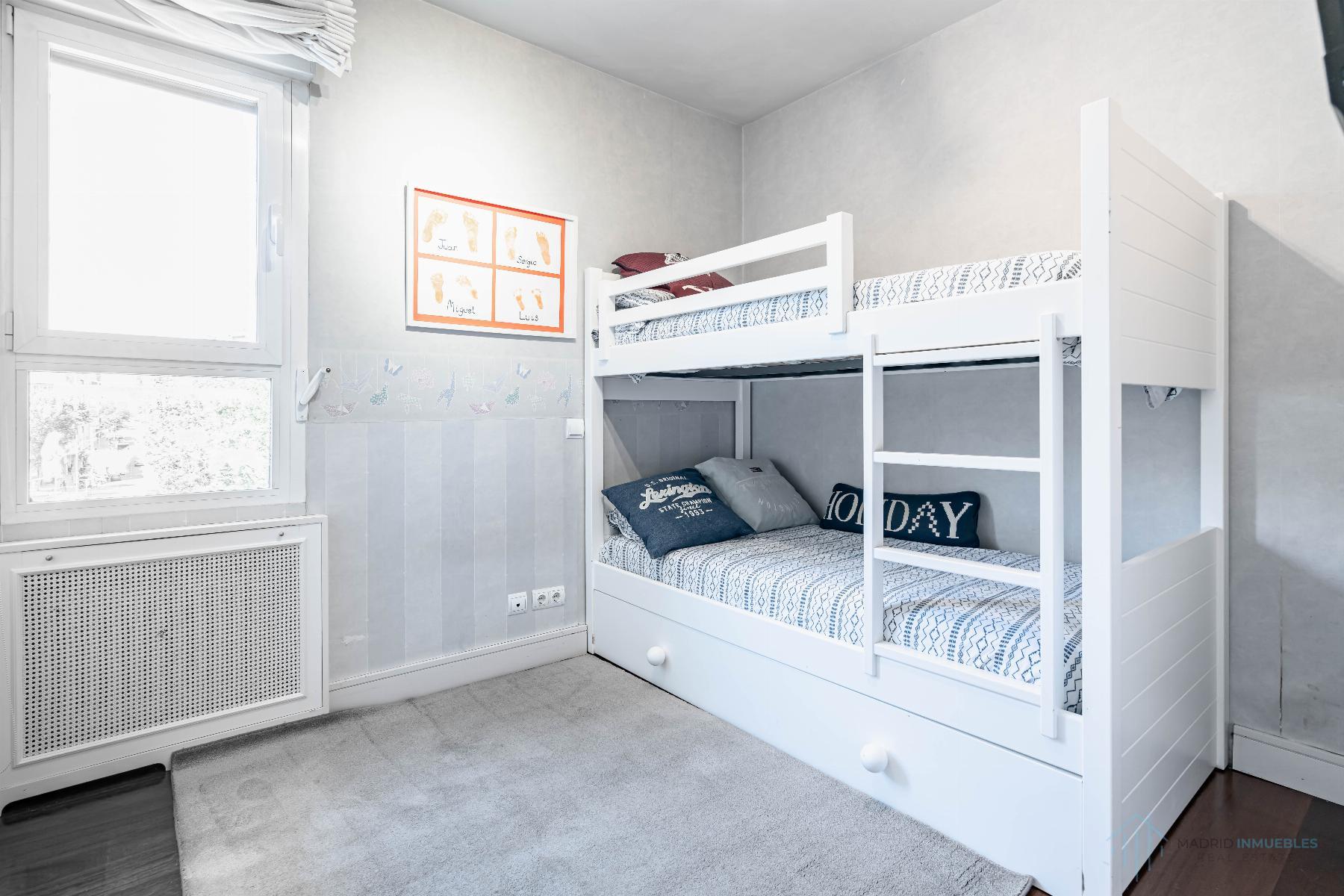 For sale of flat in Madrid