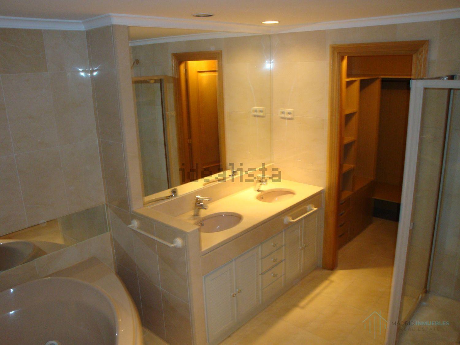 For rent of flat in Madrid