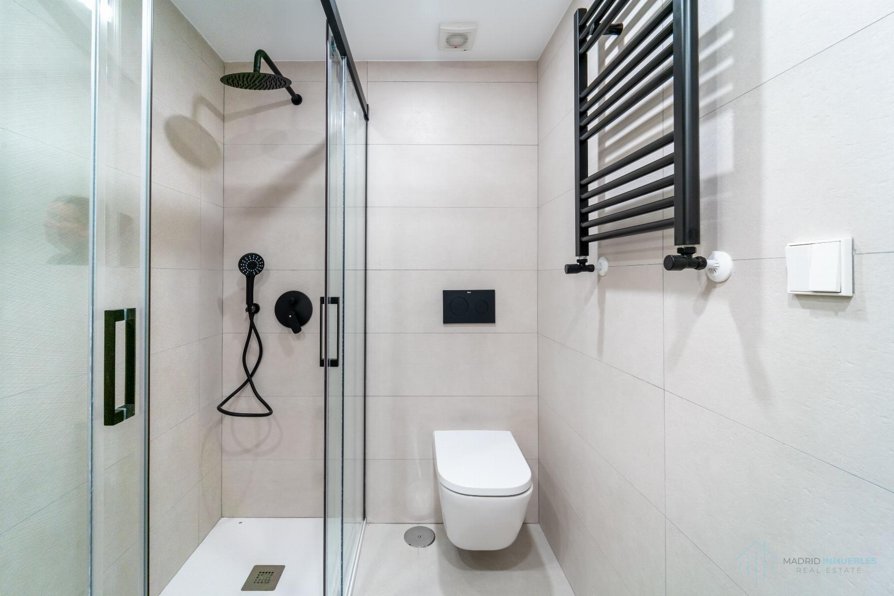 For sale of duplex in Madrid