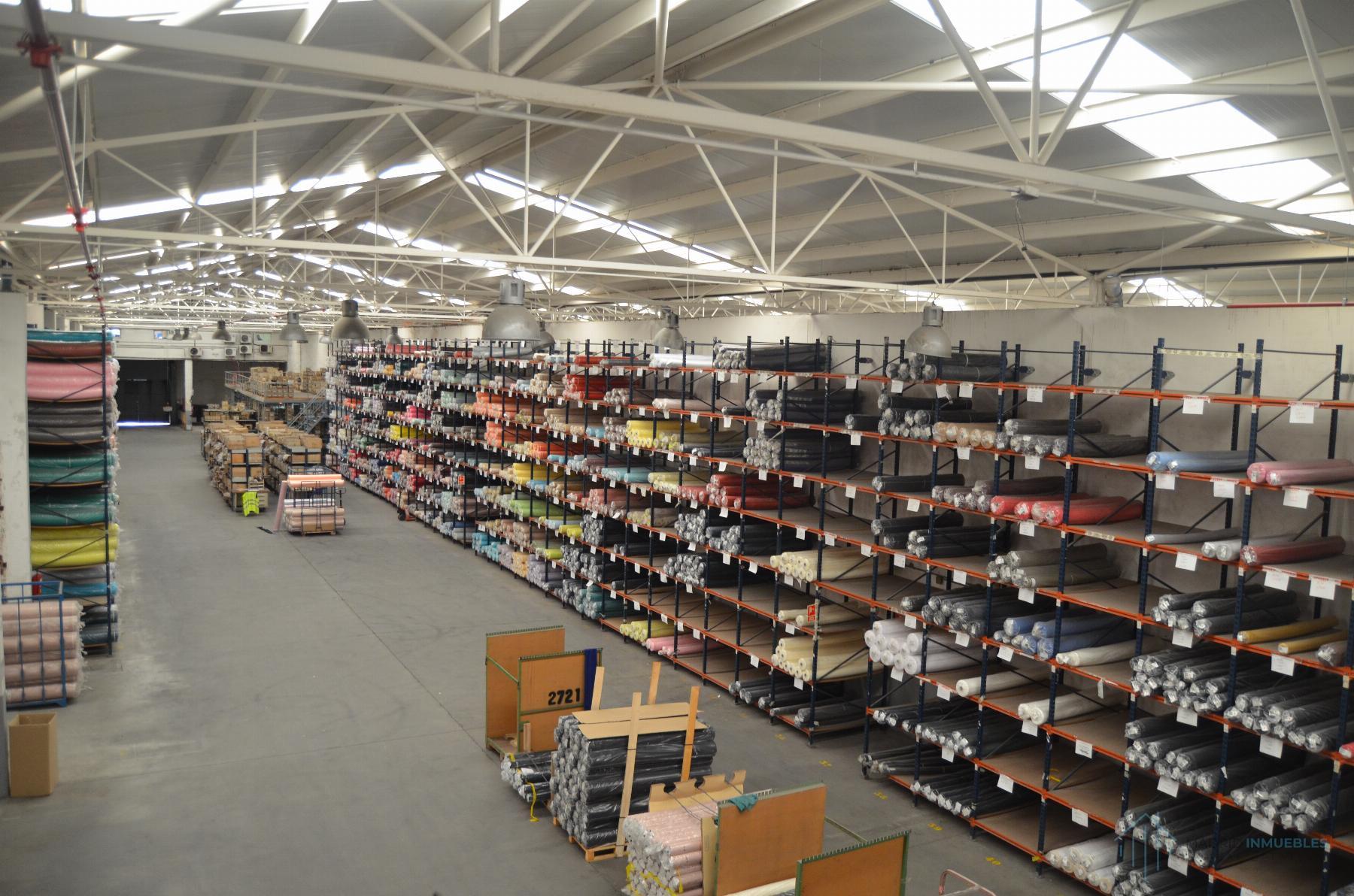 For sale of industrial plant/warehouse in Madrid