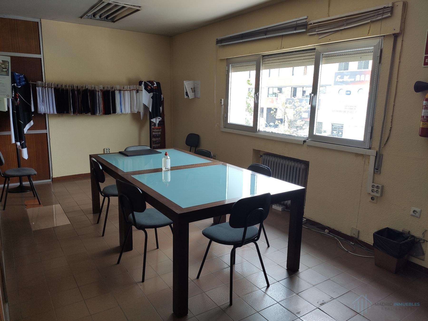 For sale of industrial plant/warehouse in Madrid