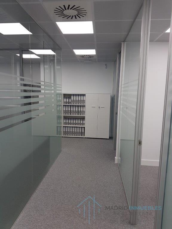For rent of office in Madrid