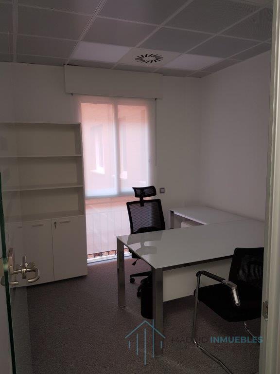 For rent of office in Madrid