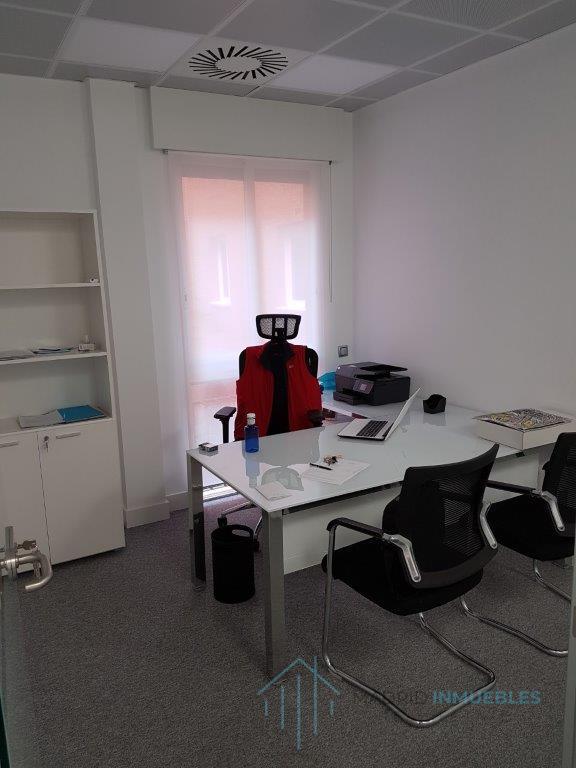 For rent of office in Madrid