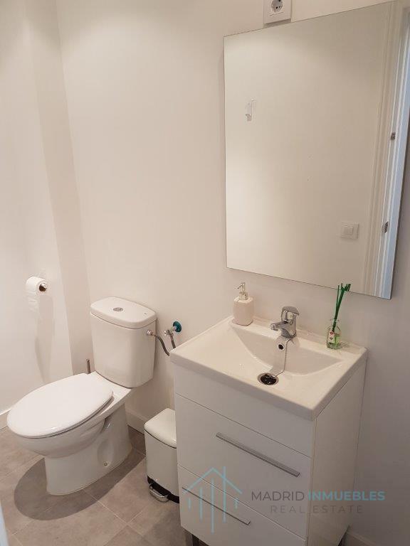 For rent of office in Madrid