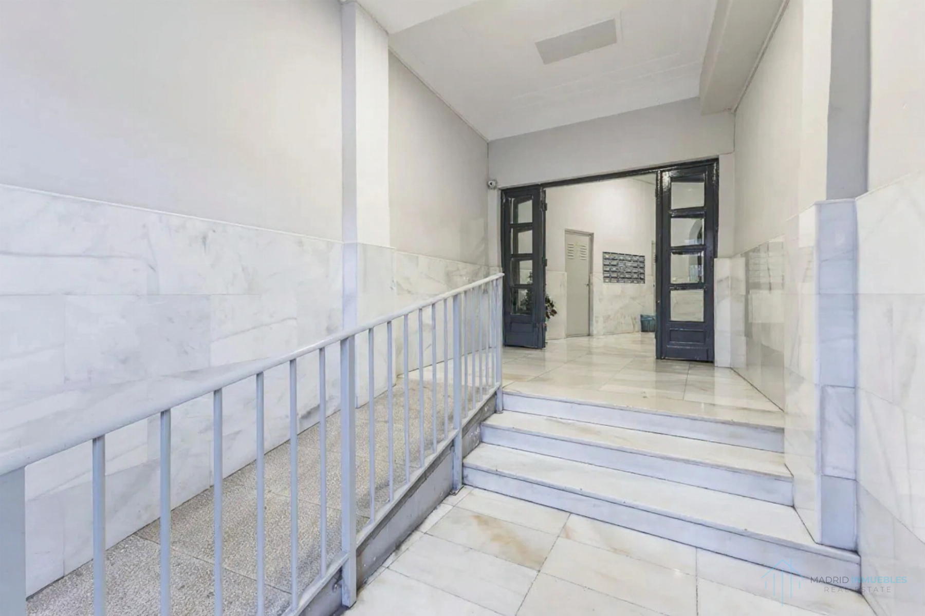 For sale of flat in Madrid